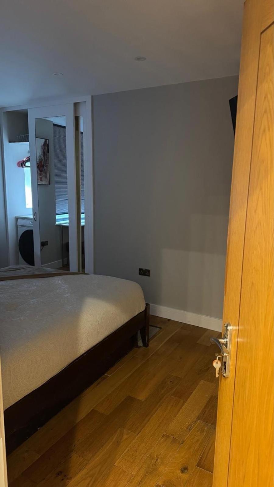 Central Apartment Londen Buitenkant foto